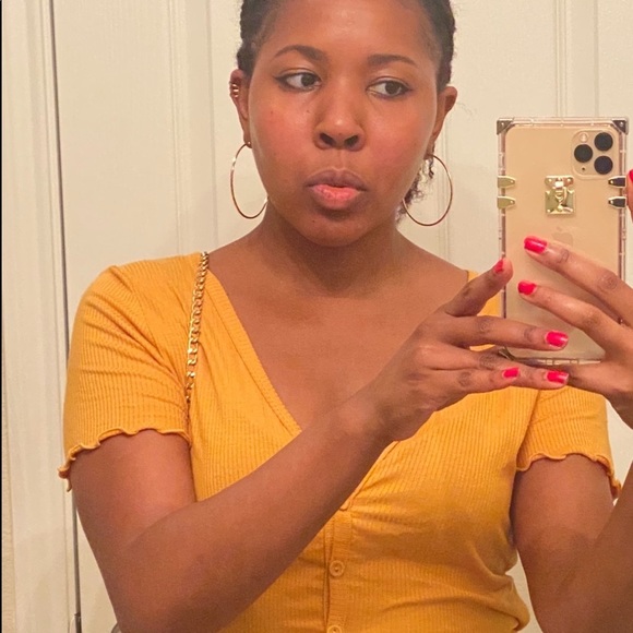 ❤️Yellow Knitted Button Down Crop Top - Picture 1 of 3